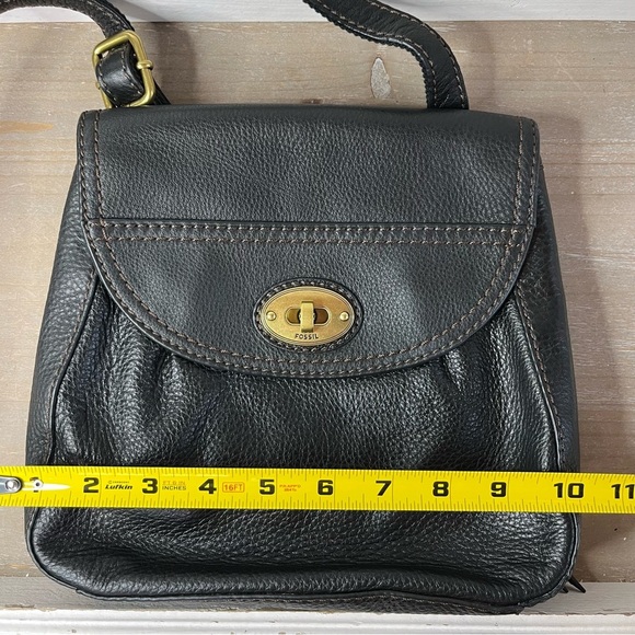 FOSSIL Carson Turnlock Flap Crossbody Black Pebbled Leather Style SHB1044 - Picture 13 of 16